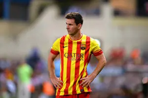 Lionel Messi Hands On Hips